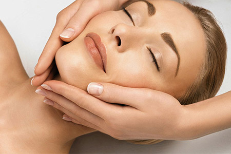 Massaggio viso – Clorofilla – Riabilitazione e Benessere